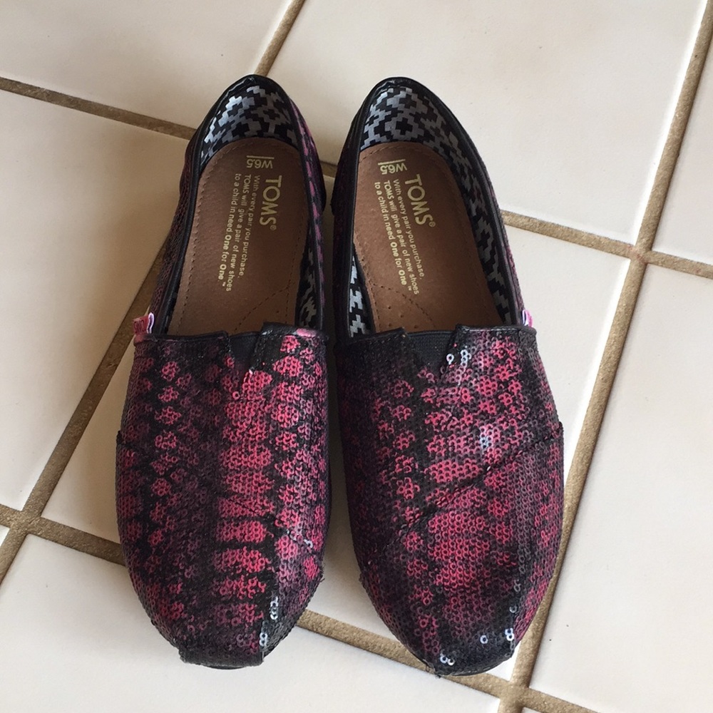 Toms shoes